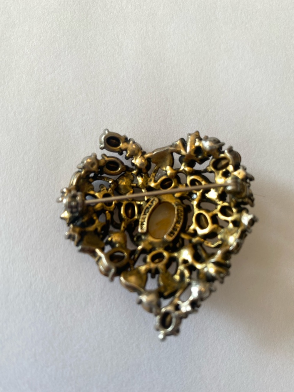 Hollycraft Copyright 1951 Vintage Heart Confetti Stone Brooch Pin - Picture 3 of 5